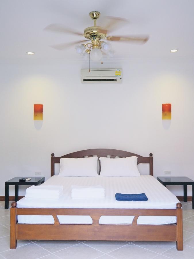 The Beach Pool Villa Pattaya Buitenkant foto