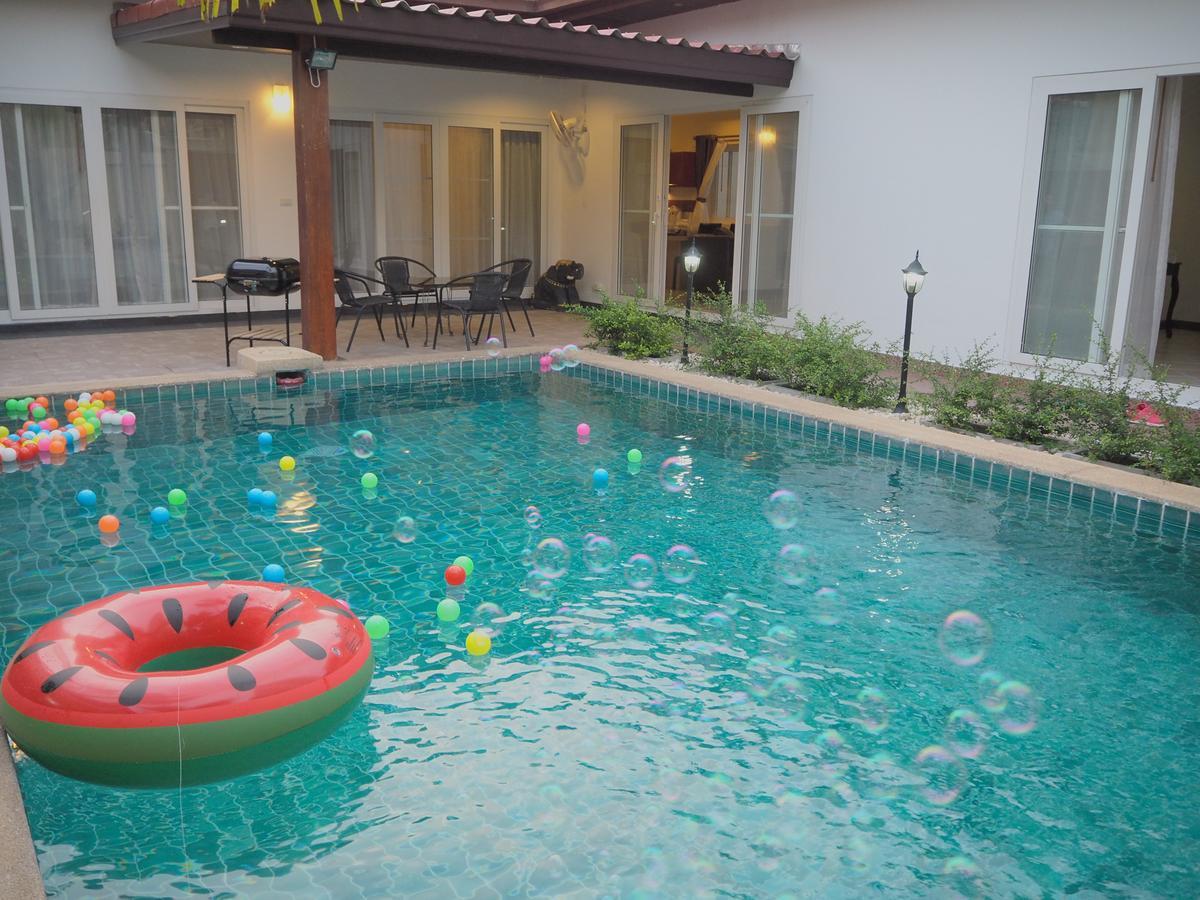 The Beach Pool Villa Pattaya Buitenkant foto