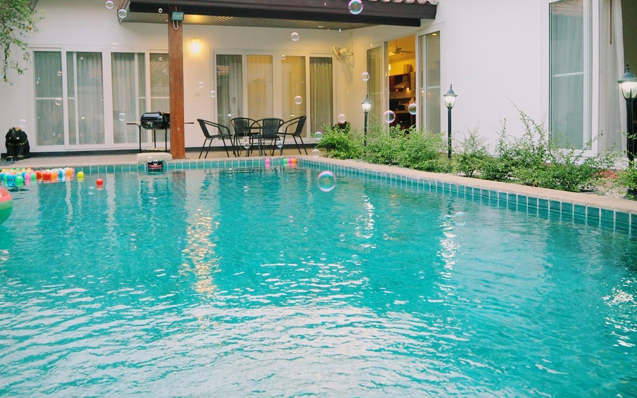 The Beach Pool Villa Pattaya Buitenkant foto
